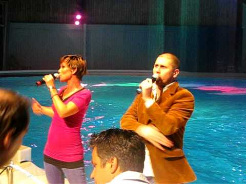 Värsta Schlagern med Linda Bengtzing & Markoolio i Kolmårdens delfinarie