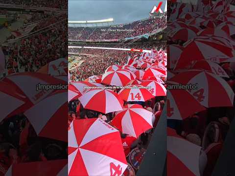 "¡Impresionante previa de la hinchada vs. Sarmiento! ❤️" Barra: Los Borrachos del Tablón &bull; Club: River Plate