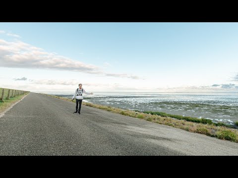 Walking in Friesland, North Holland | Sunrise Fields & Dyksfeart