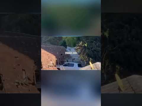 🚨 Caminhonete invade residência após motorista passar mal em Joaçaba