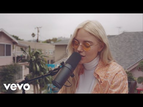 Ashe - “Save Myself” (Live at the Orange Bungalow)