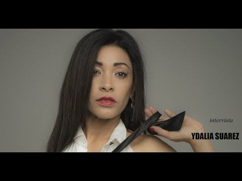Ydalia Suarez: ironia e sensualità al servizio delle donne