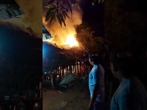 Lo material se recupera 🙌 Casa de palma se incendió en San Zenón Magdalena 🔥🚒