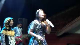 Download lagu DIAN ANIC | DI SAWANI & ABOT DEMEN mp3