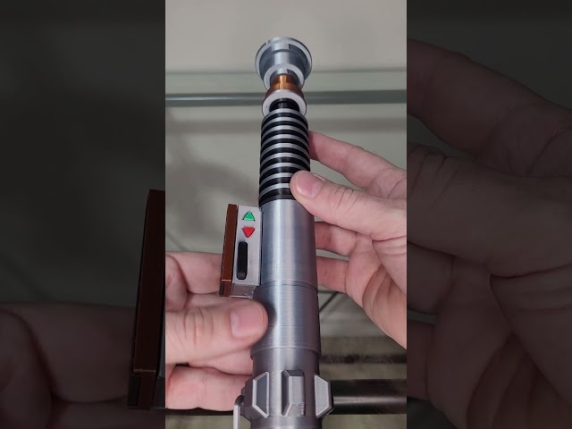 Vídeo relacionado con Sable de luz llavero abridor botellas luke skywalker diseño robusto 13 cm