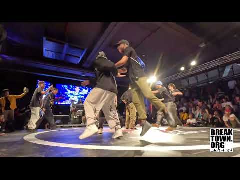 MIGHTY JAKE VS CLASSIC FLEX / SEMI FINAL RED BULL BC ONE CYPHER VENEZUELA 2023