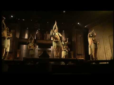 Narodil se Caesarian - Lešek Semelka