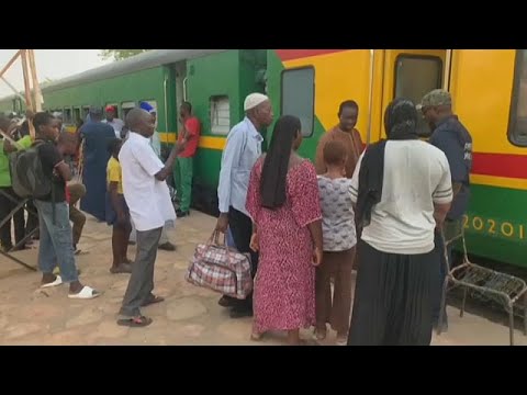 Único trem de passageiros do Mali retoma serviço após um hiato de 5 anos