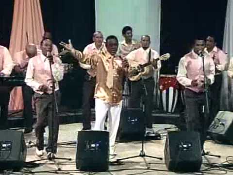 CÁNDIDO FABRE Y SU BANDA: VAN VAN NO ES CUALQUIERA