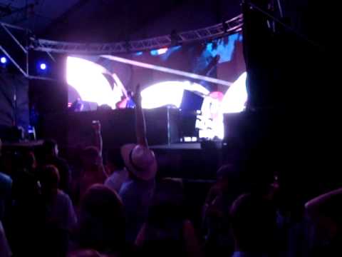 Deep Mariano @ Creamfields Buenos Aires 2010 [Parte 3] [HQ]