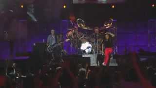 Journey/ Arnel Pineda &quot;Turn Down The World Tonight&quot; Live in Manila (2009)