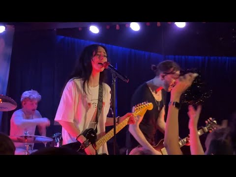 LØLØ performing hot girls in hell - Austin - March 1, 2025