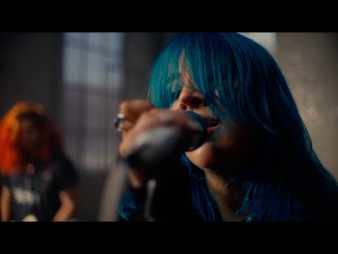 Charlotte Sands - Alright (Live Performance Video)