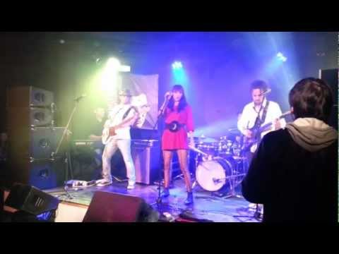 Mel & The Mindmills - These Boots Are Made For Walkin' (Nancy Sinatra cover)
