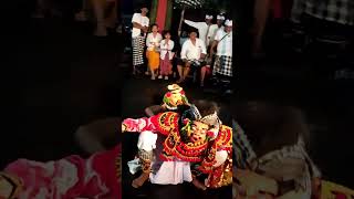 Download lagu Topeng Bujuh 'Barong-barongan' olih Gede Rudal lan Dek Na ring Bangli, Tembuku. Bali - Indonesia. mp3
