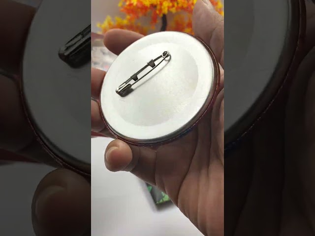 بكج جوجوتسو كايسن بروش + بطاقة