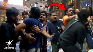 Download lagu Kamruddin Vs Praveen Fight 😠🤬 Kamurudin who beat Praveen up🤬 Prajin gets 🟥RED CARD mp3 Download lagu Kamruddin Vs Praveen Fight 😠🤬 Kamurudin who beat Praveen up🤬 Prajin gets 🟥RED CARD mp3