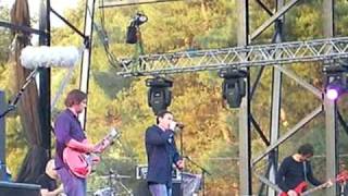 Don&#39;t know any better - Puressence (live in Greece)