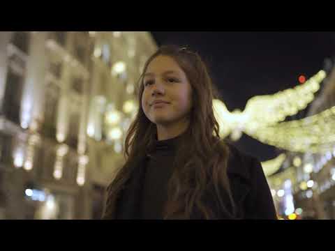 Denisa Strugaru - Intr-o iesle S-a nascut