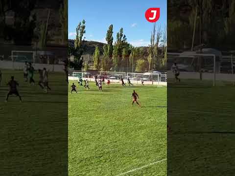 Gol del arquero con la mano sobre la hora vale triple