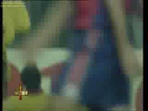 Arif scores for Galatasaray against Barcelona