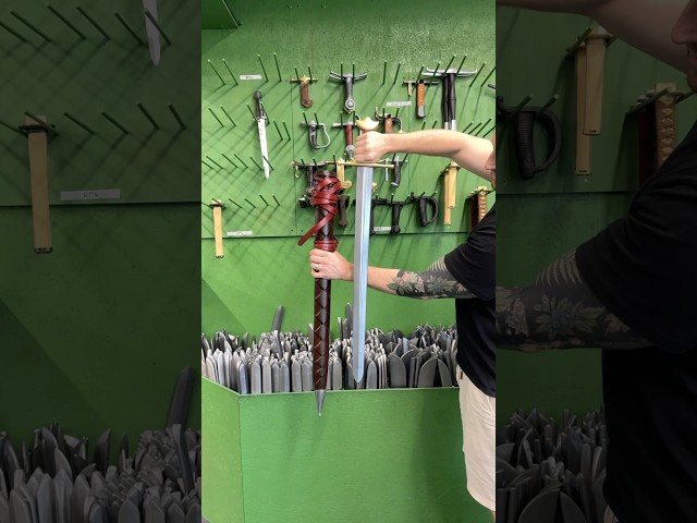 Vídeo relacionado con BLESSUME Cinturón de espada para cosplay LARP, para una espada (marrón 1)