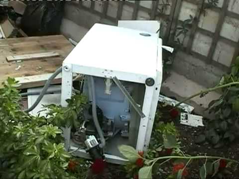 Virus4fun.ch - Waschmaschine zerstört sich selbst