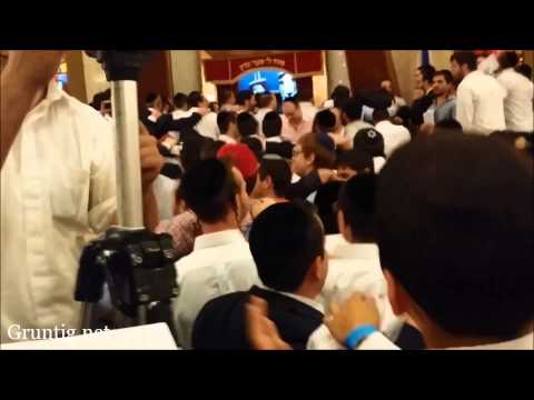 Selichos with Yehuda Green "Hashiveinu"