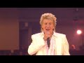 Rod Stewart – “Forever Young” [2025 American Music Awards]