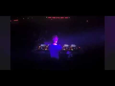 John Digweed playing Aubrey Fry The Loop