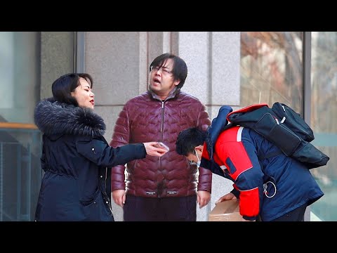 “他在創造自己的人生價值”當聾人快遞員被辱罵，路人挺身而出