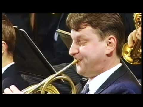 Eduard Strauss - Mit Vergnügen - Polka schnell, op 228 - Lorin Mmaazel