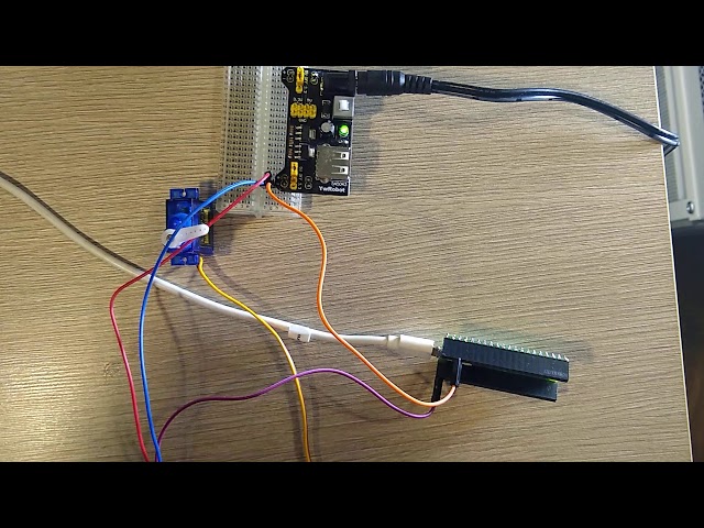 Servo motor control