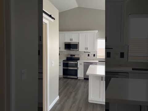 4 Bedrooms, 2 Bathroom, With A POOL, Newer AC, Modern Kitchen and NO HOA, This is a must SEE!   AVAILABLE NOW!!! property video