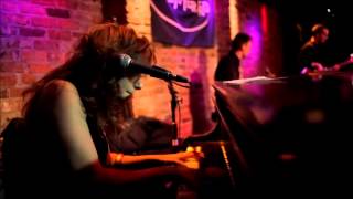 Clara Lofaro - &quot;Downpour&quot; (LIVE)