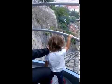 Jennifer in der Schlossbergbahn