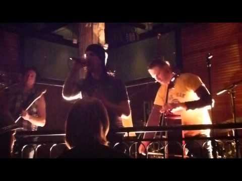 Jussi Selo & Nefernefernefer- Hetki lyö (live)