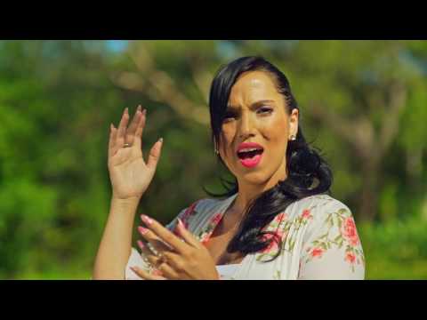 Majo y La Del 13 Eres Mi Madre