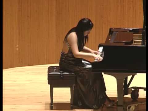 Fantee Jones, age 17, plays Liszt's "Rigoletto: Paraphrase de concert (after Verdi) ▪ S. 434"