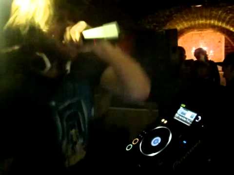 Dubheadz - MOP Presents... Stenchman