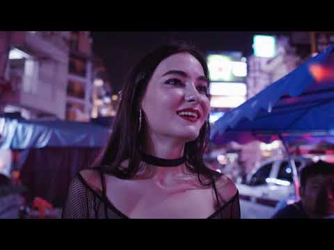 Honey Gee, Crystal Rock & Moestwanted - Teenage Dirtbag (Official Video HD)