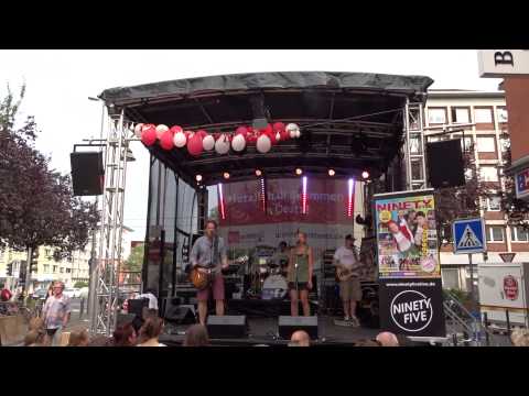 NINETY FIVE Live @Cologne Deutz Feiert! City Festival 2015 - I'm A Scatman (Cover Scatman John)