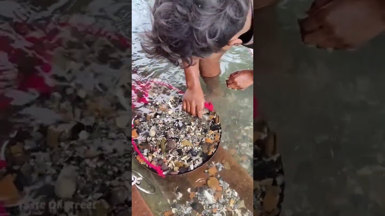 Watch video Searching Gold & Silver in Ganga River Haridwar... Now Searching Gold & Silver in Ganga River Haridwar...