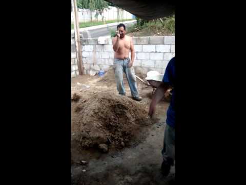 Talento de su mamá estilo ALBAÑIL --