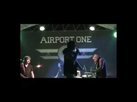 The GuestZ - In The Blink Of An Eye [live @Airport One, 16-7-2014]