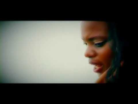 Monique - Naja Kwako