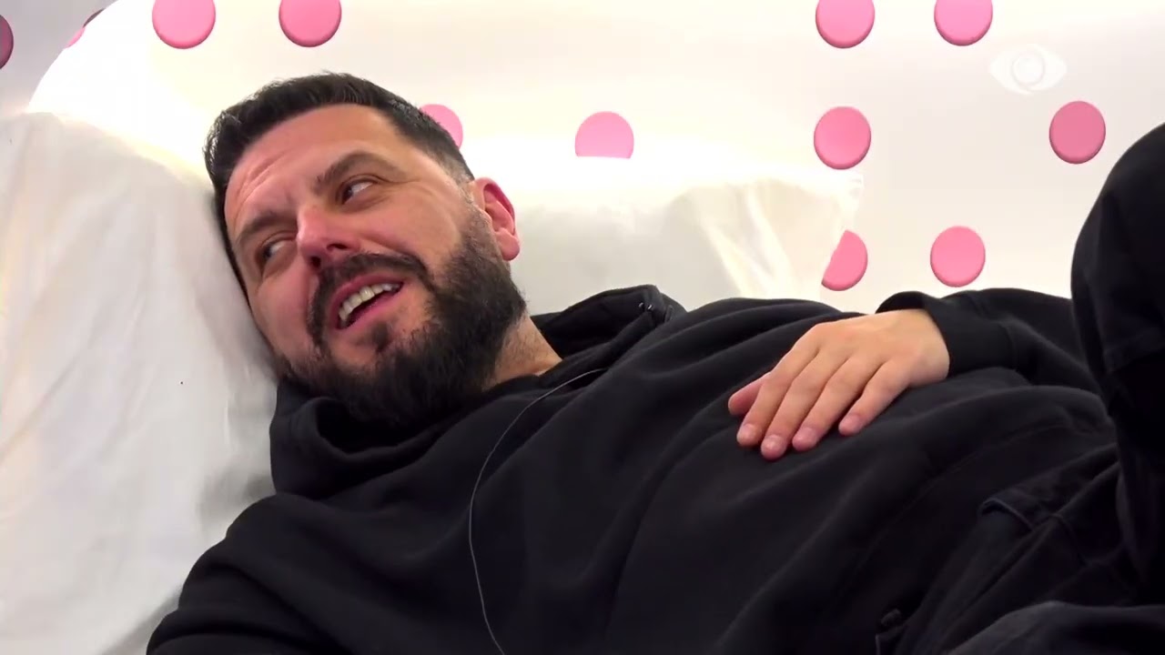Imagjino çfarë kopje je ti/ Vijon debati mes Kristit dhe Florit
