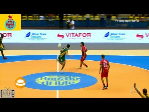 Falcão esbanja talento e habilidade no Desafio dos Reis do Drible 2017 (17/12/2017)