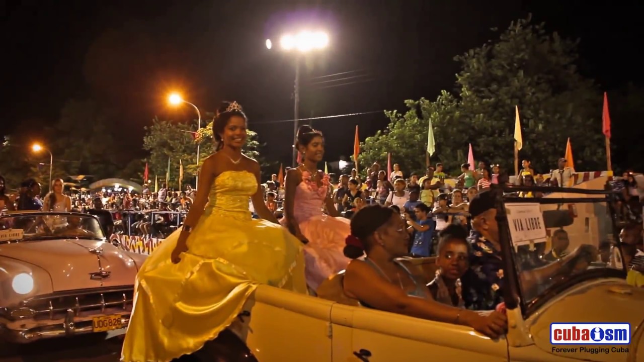 Carnavales de Santiago 2011 Inauguration - Cuba - 012v02