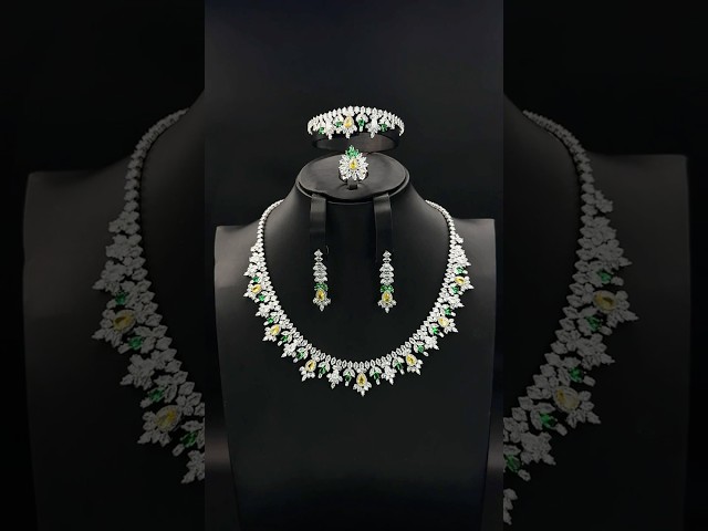 طقم زيركون فضي أنيق مكس أصفر واخضر بإصدار خاص دقة الماس 5 قطع بضمان على اللون